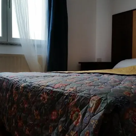 Regina Aparthotel *